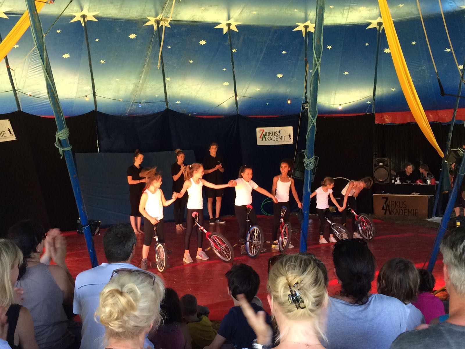 Jahresabschluss  Sonntag